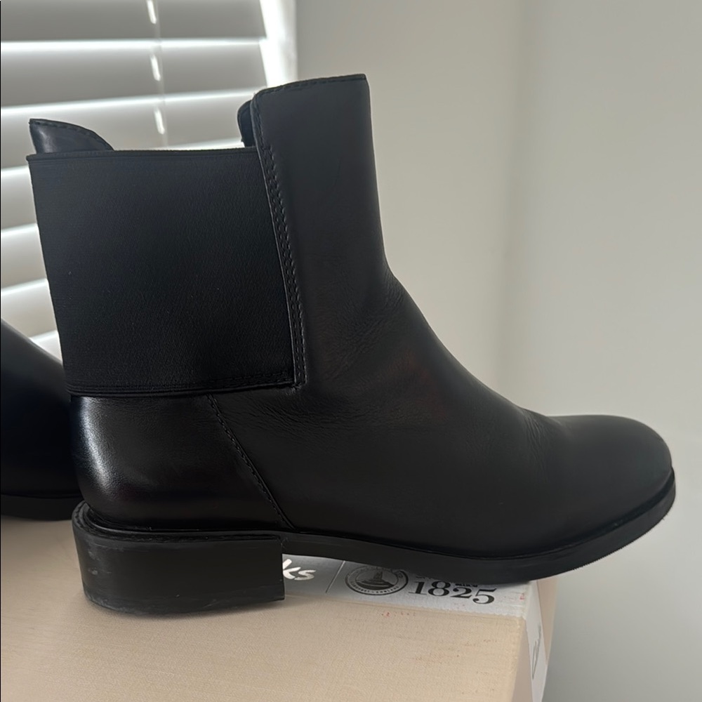 Clarks Narrative Marquette Wish black leather boots - Picture 3 of 16
